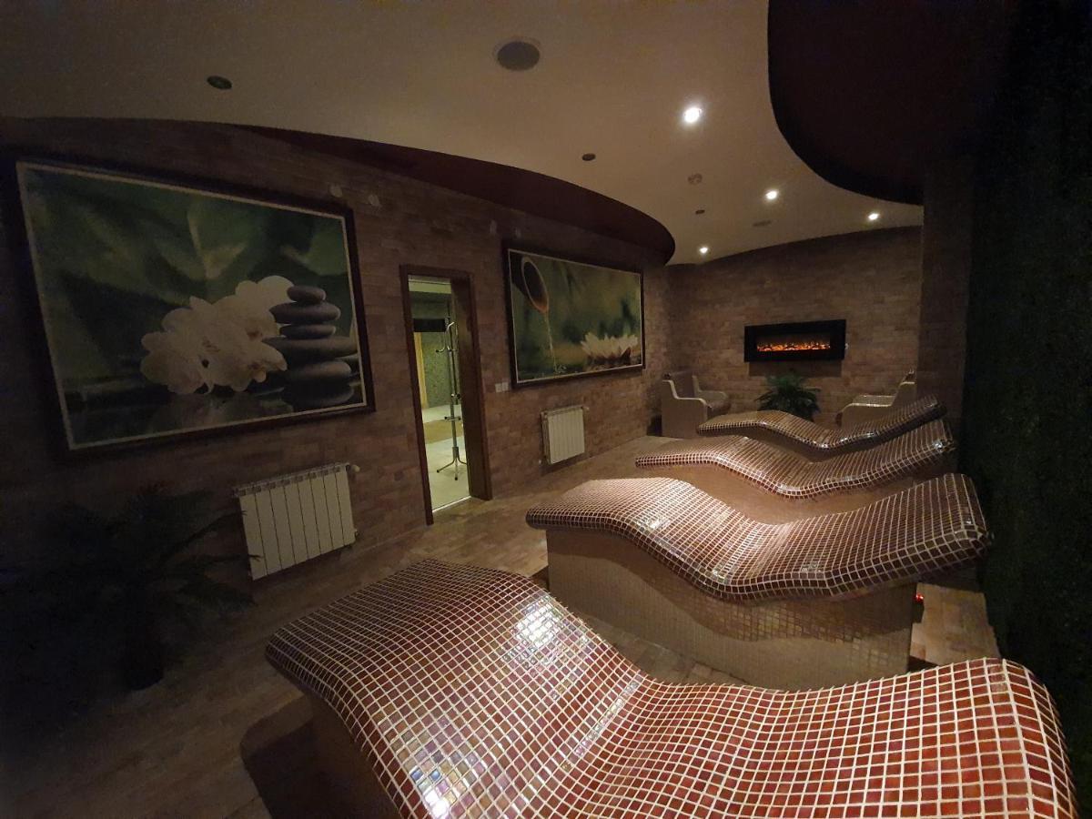 Pinewood Ang Apartment, Semiramida Borovets Hills Bagian luar foto
